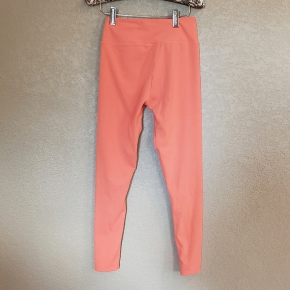 Gymshark leggings coal color - Picture 2 of 3